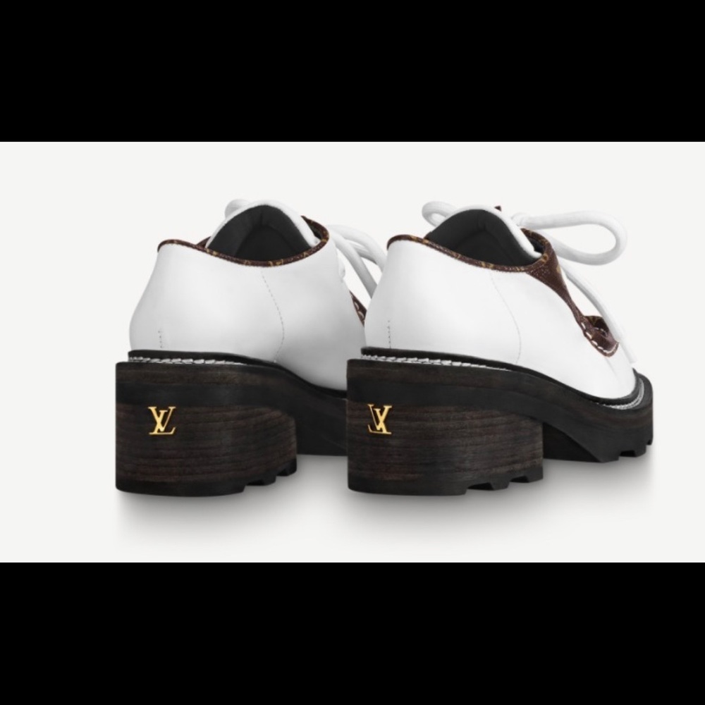 COPY - Barely worn, LV, platform loafers. - Picture 2 of 5